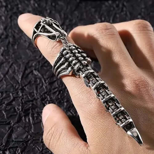 Movable Retro Scorpion Tail Ring