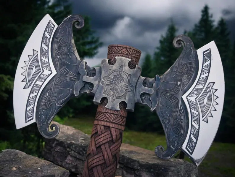Old Sagas Double Head Axe