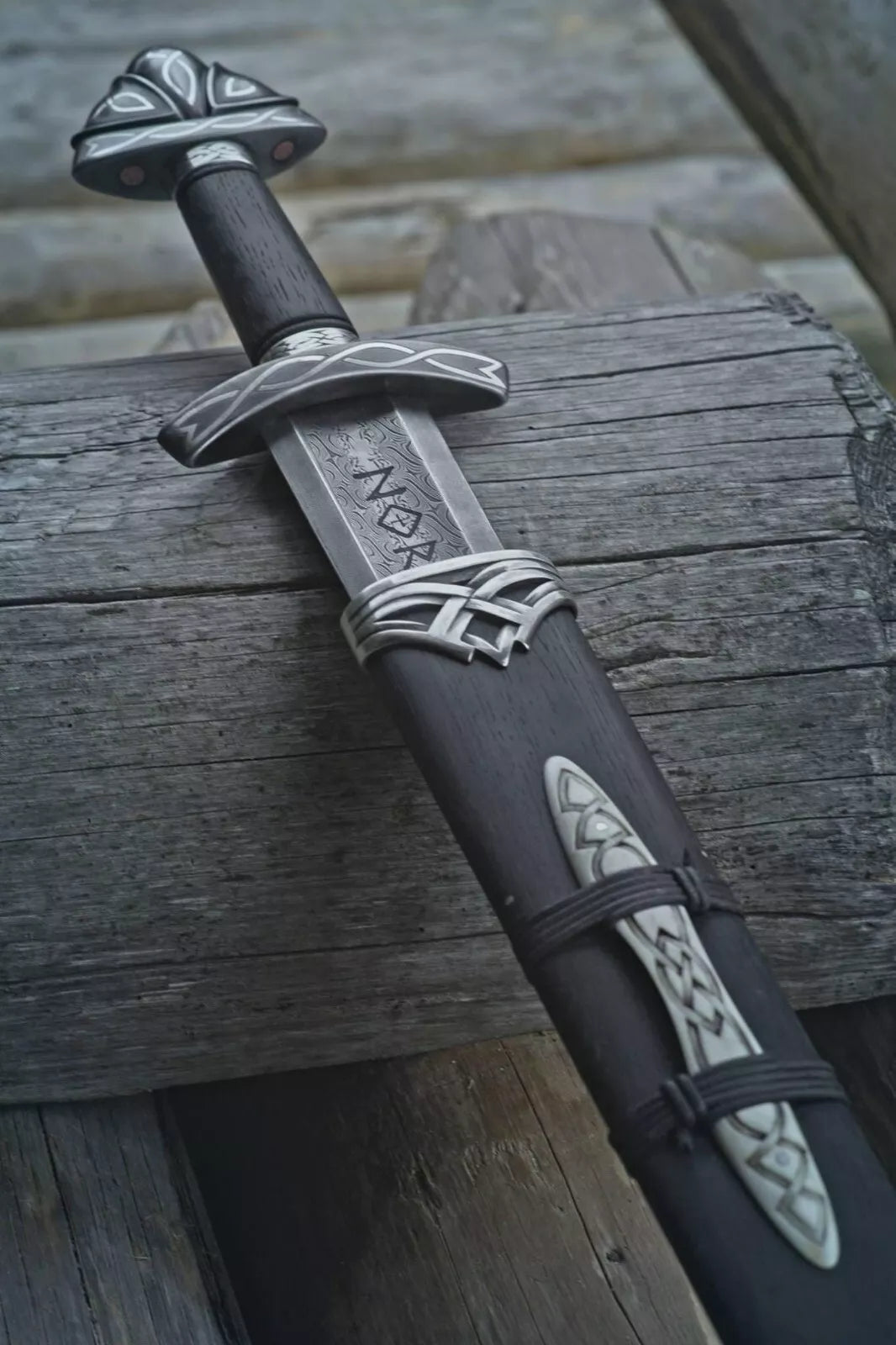 The Northmen Damascus Sword-Tales of Valhalla