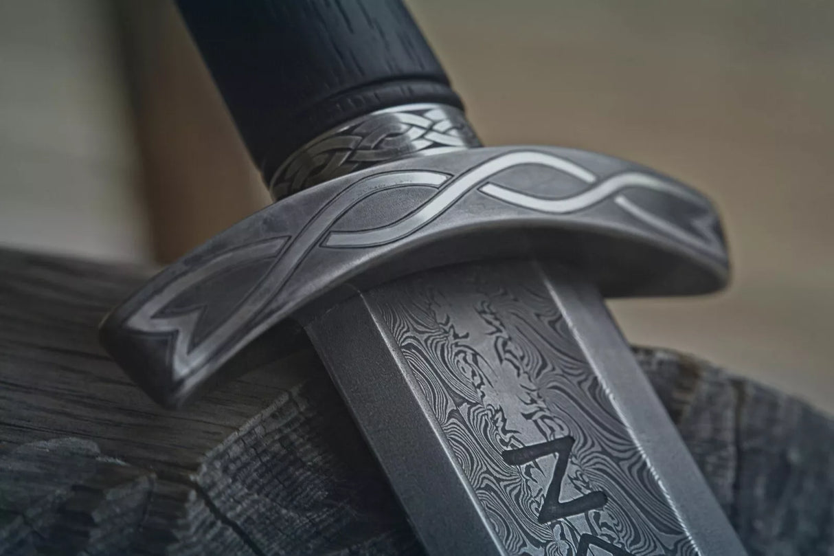 The Northmen Damascus Sword-Tales of Valhalla