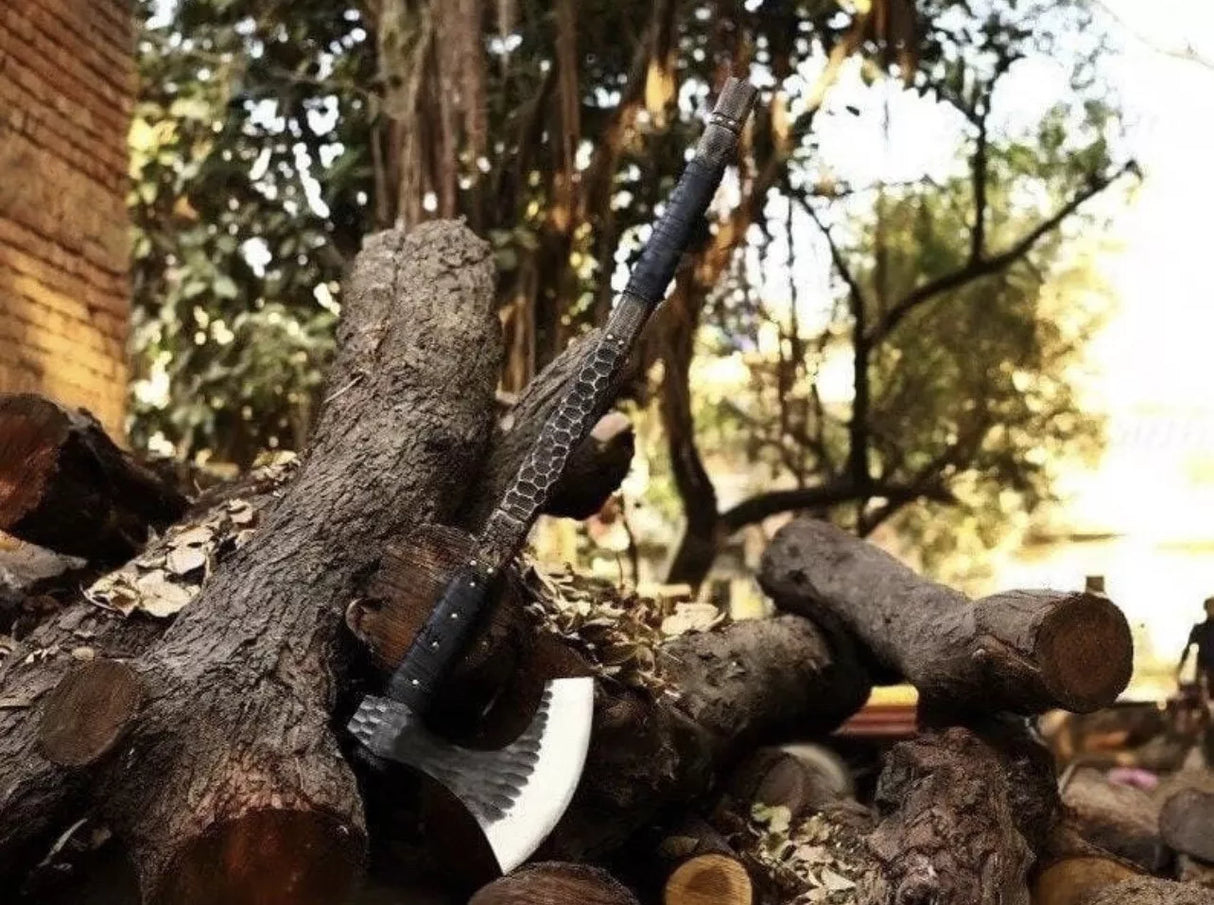 Vegvisir Hatchet Axe-Tales of Valhalla