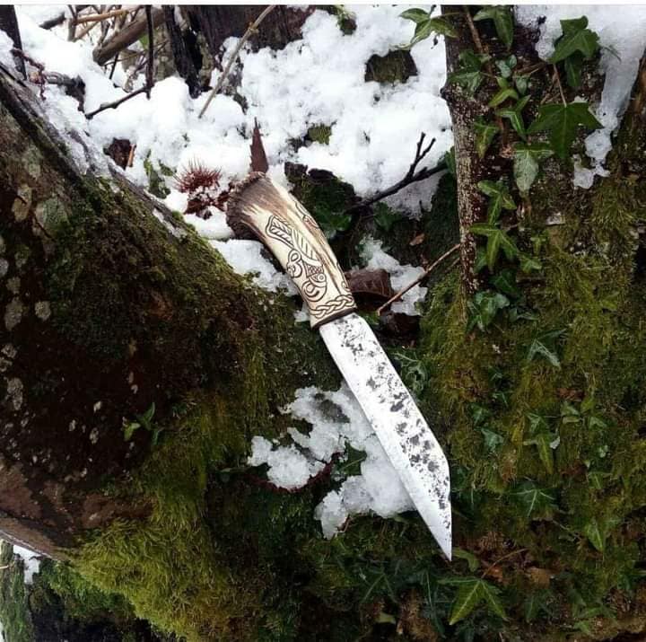 Rustic Antler Seax Knife - Handcrafted Blade with Rustic Antler