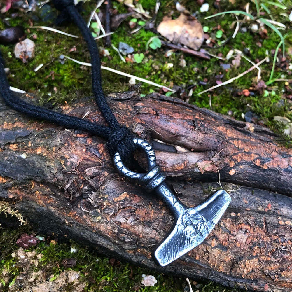 Ancient Mjölnir Necklace