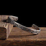 Antique Leaves Arm Ring