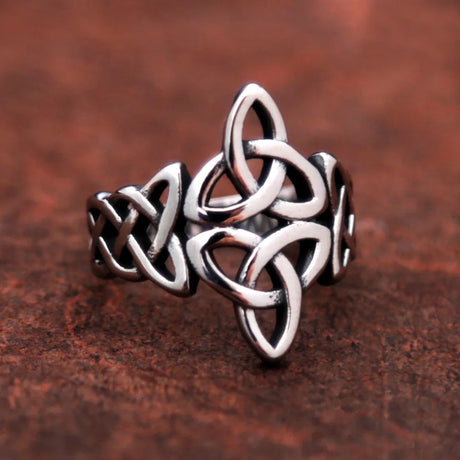 Celtic Knot Trinity Ring-Tales of Valhalla