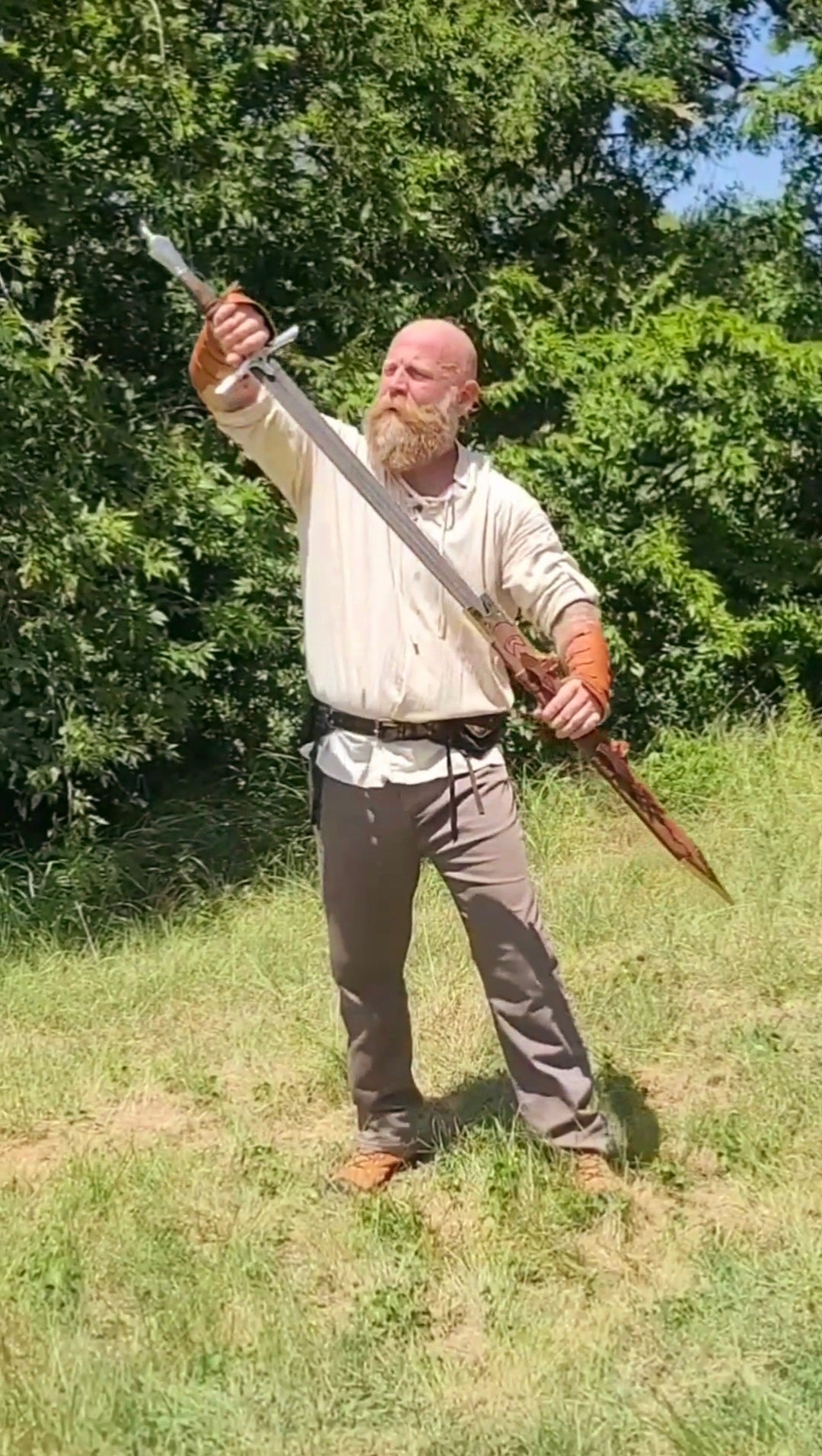 Emerald Accents Long Sword