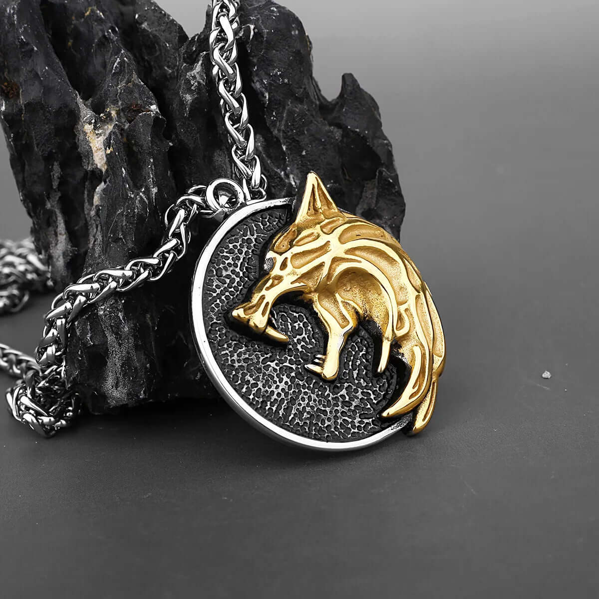 Fenrir Snarling Necklace