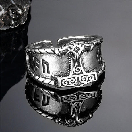 Mjölnir and Runes Bold Ring