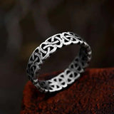 Triangle Celtic Knot Ring