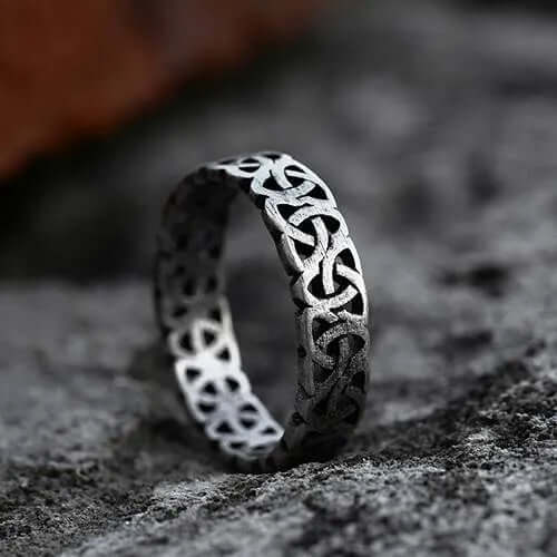 Triangle Celtic Knot Ring