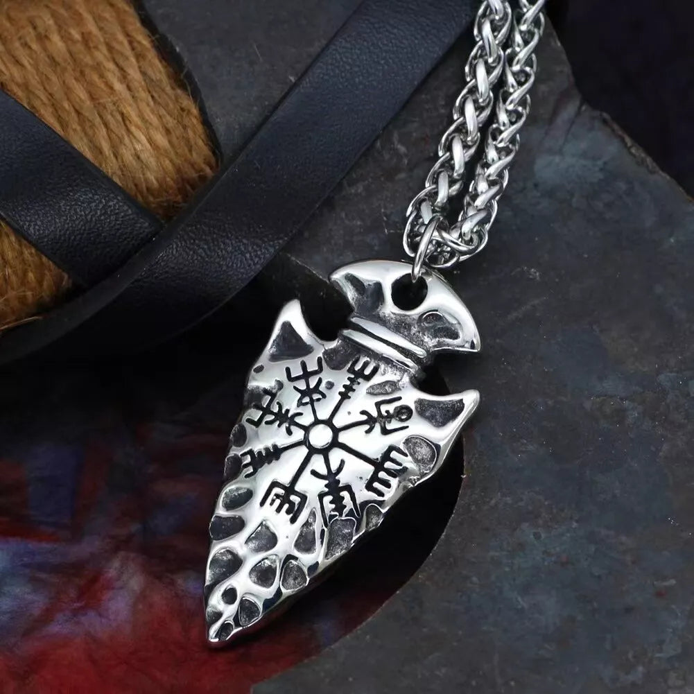 Vegvísir Norse Spear Necklace