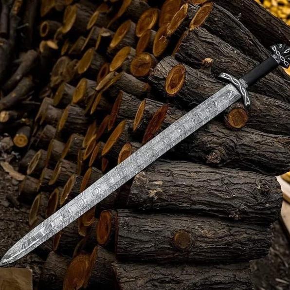 Master Long Damascus Sword