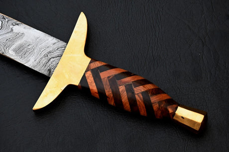Skógr Brass Guard Damascus Sword