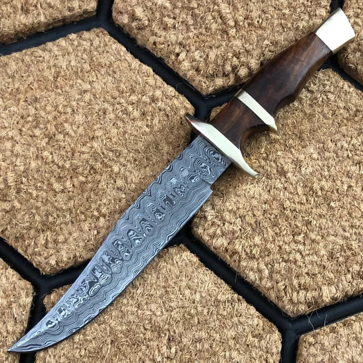 Saga Damascus Hunting Bowie Knife