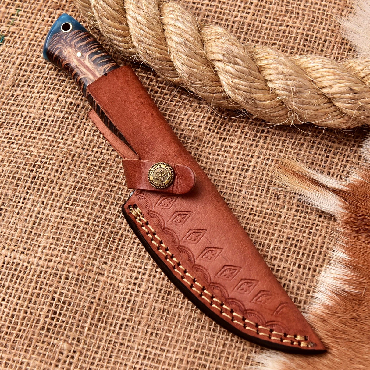 Pine Cone Damascus Steel Knife