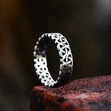 Triangle Celtic Knot Ring - Tales of Valhalla